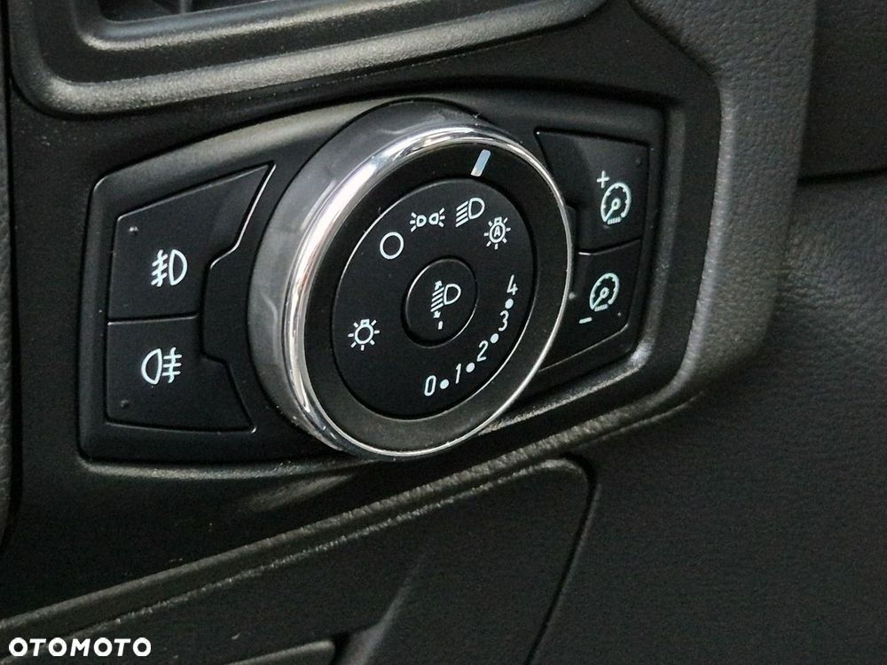 Ford Focus 1.6 Titanium - 18