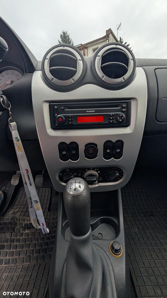 Dacia Sandero 1.6 Ambiance - 11