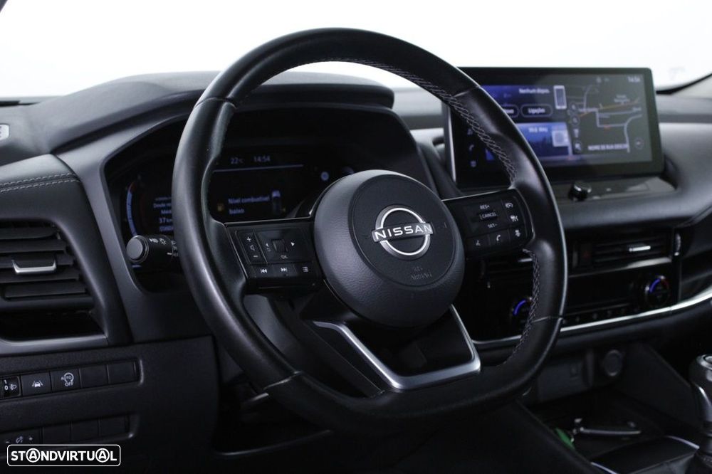 Nissan Qashqai 1.3 DIG-T N-Connecta LED+TT+SKY - 22