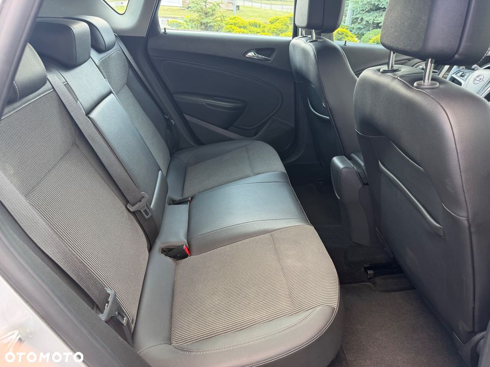 Opel Astra 1.4 Turbo - 19