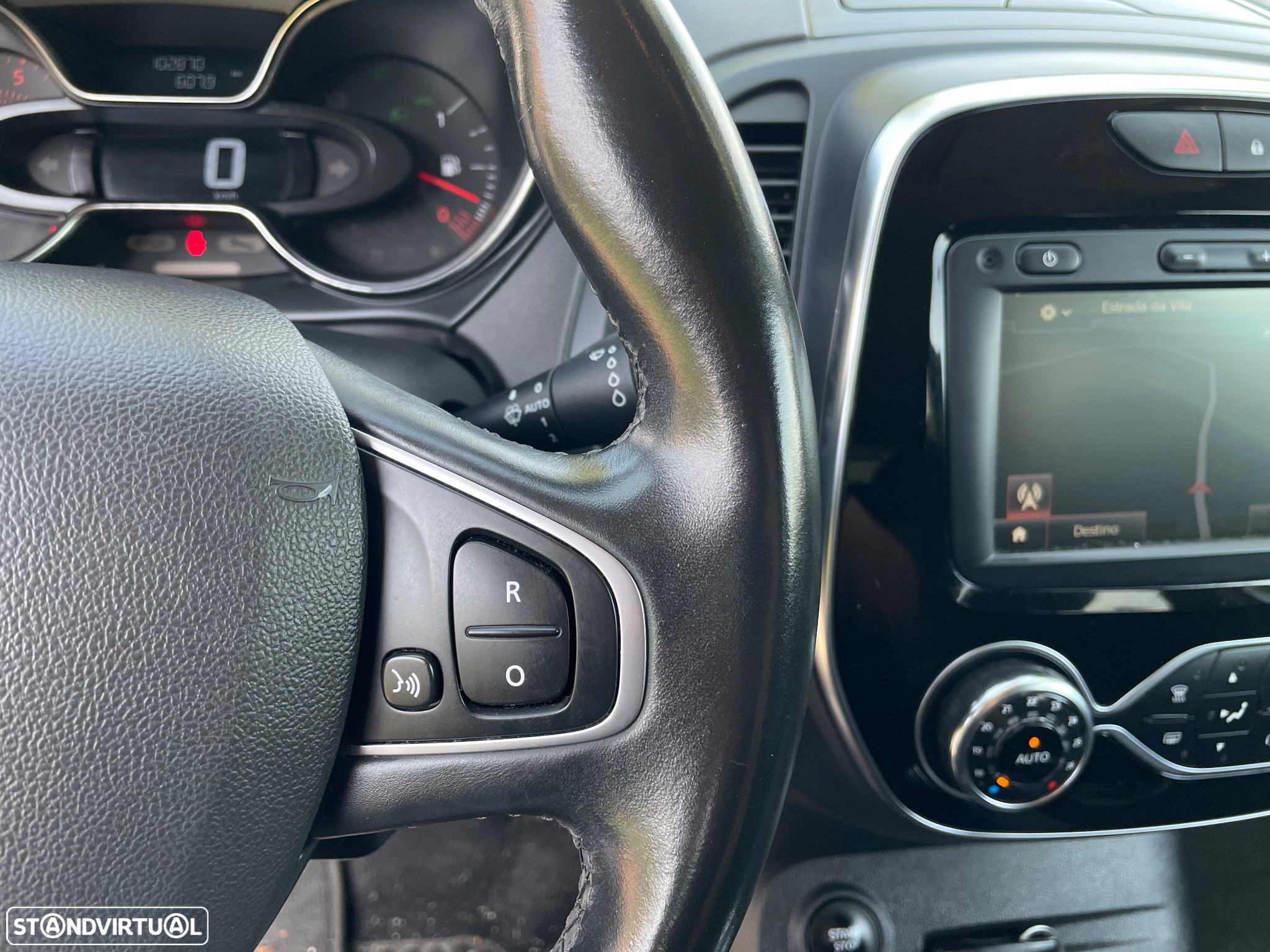 Renault Captur 1.5 dCi Exclusive - 25