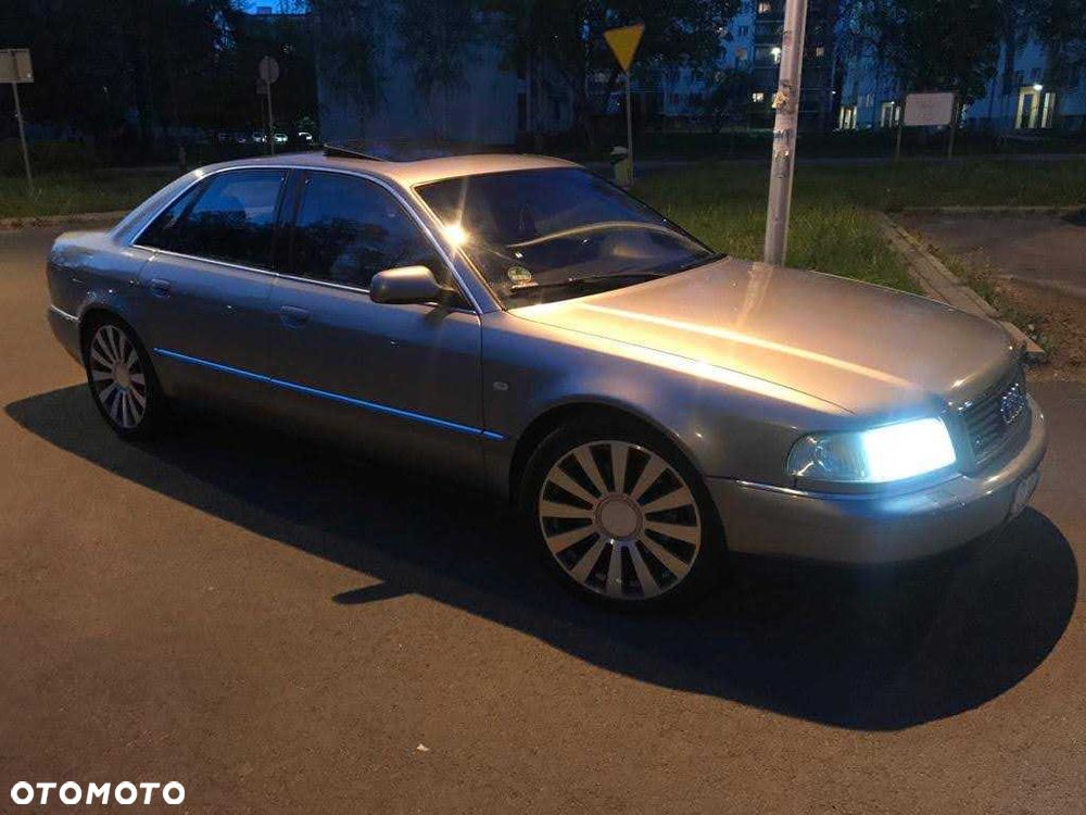 Audi A8 - 3