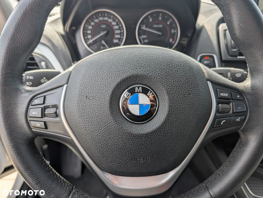 BMW Seria 1 118d Sport Line - 23