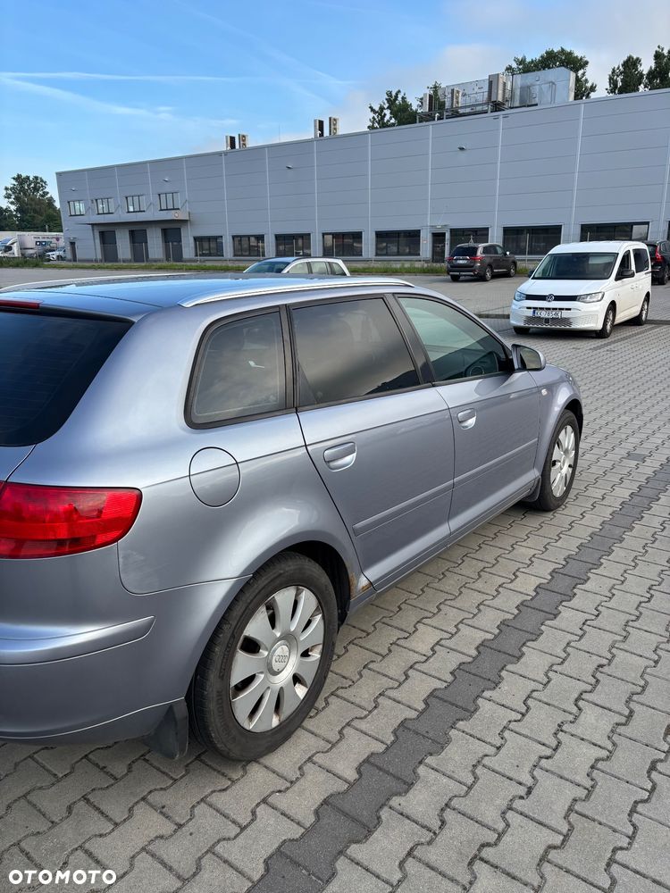 Audi A3 Sportback 2.0 TDI Ambiente - 6