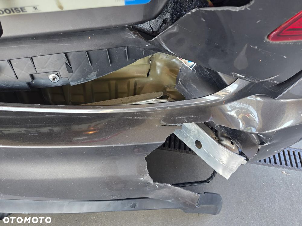 Peugeot 308 BlueHDi 130 EAT6 Stop & Start Active - 21