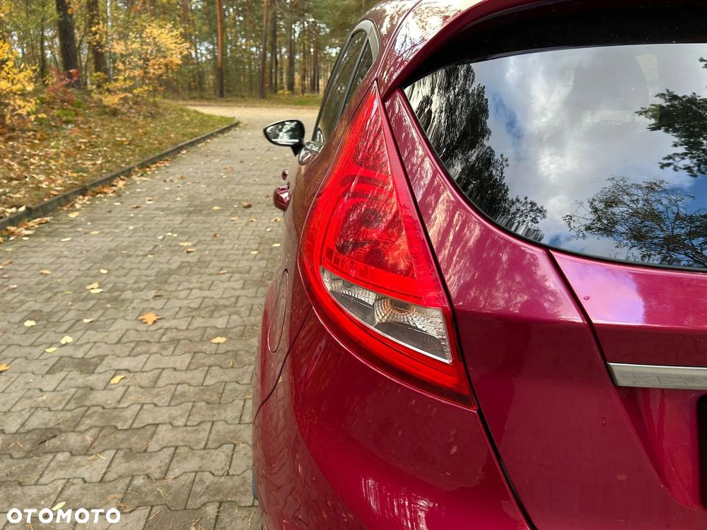 Ford Fiesta 1.6 Ti-VCT Titanium - 23