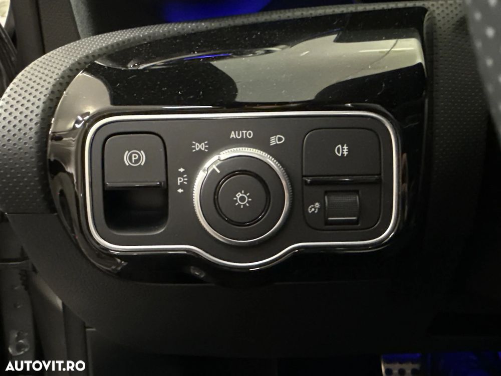 Mercedes-Benz CLA 200 - 16