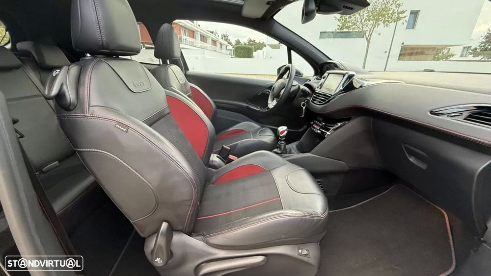 Peugeot 208 1.6 e-THP GTi - 16