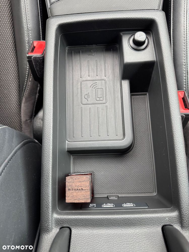 Audi A4 Avant 2.0 TDI S tronic - 9