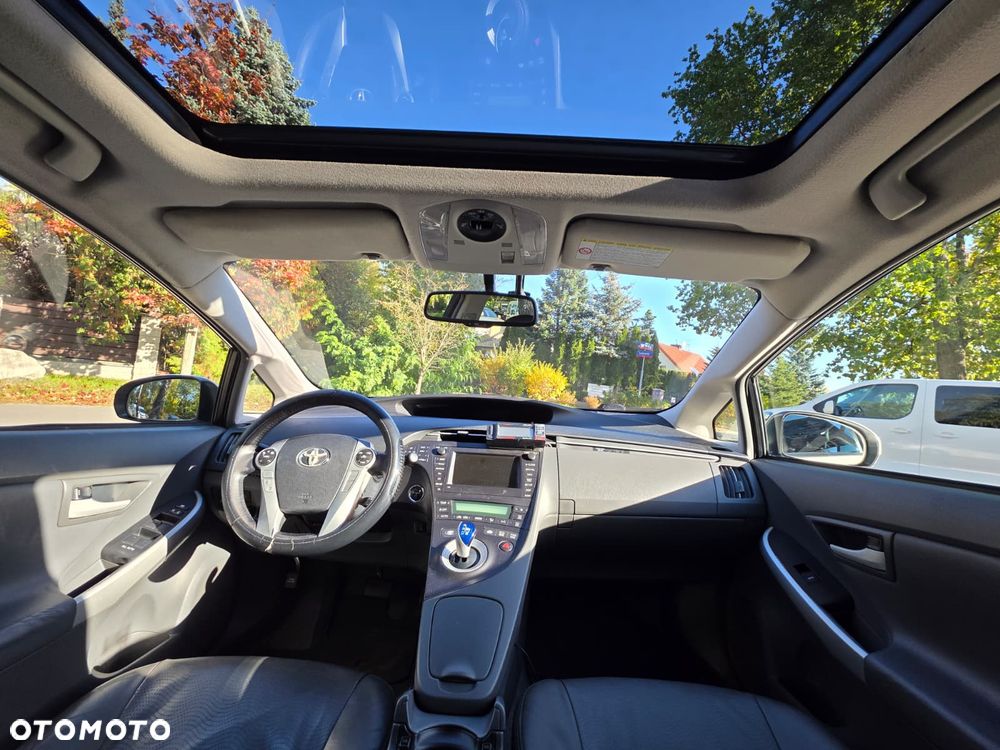 Toyota Prius - 13