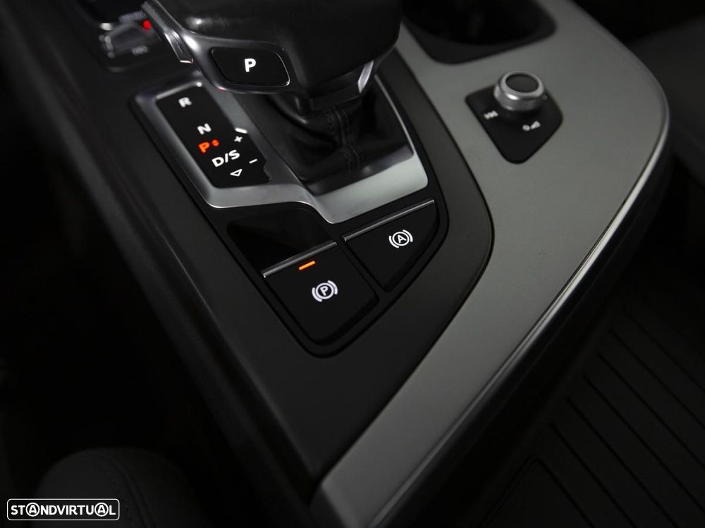 Audi Q7 3.0 TDI quattro S-line Tiptronic 7L - 37