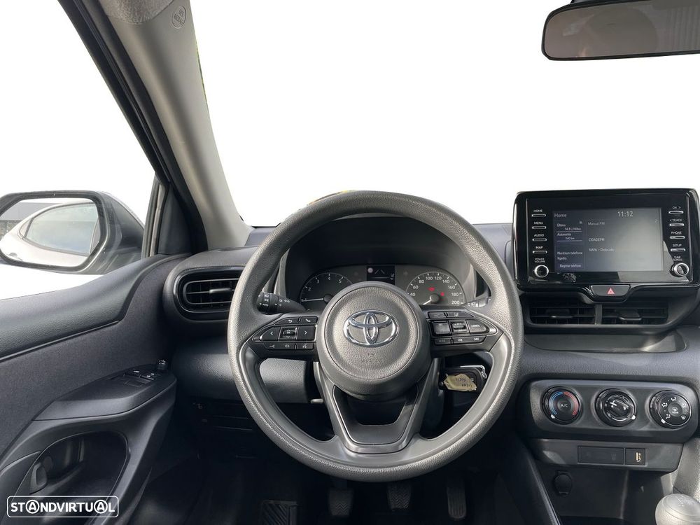 Toyota Yaris - 10