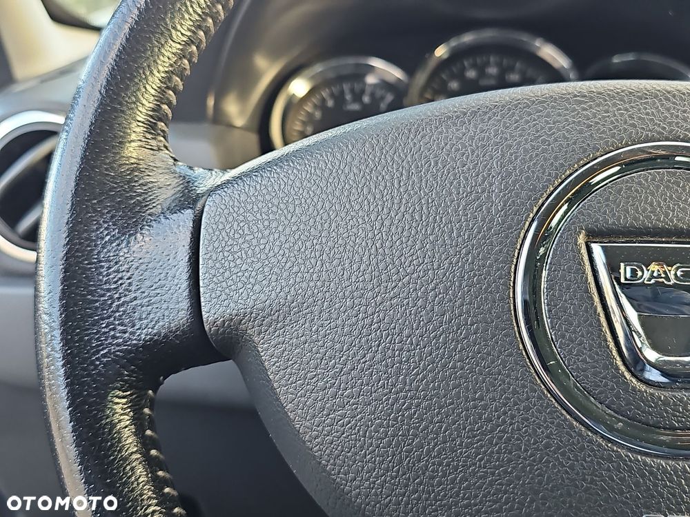 Dacia Duster 1.6 SCe Laureate S&S - 14