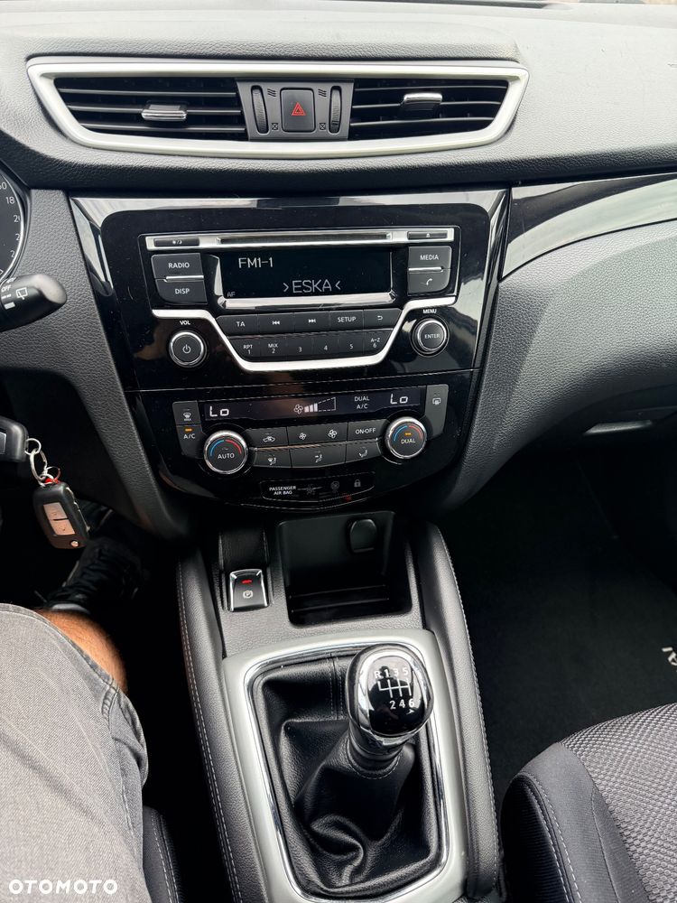 Nissan Qashqai 1.2 DIG-T N-Vision - 14