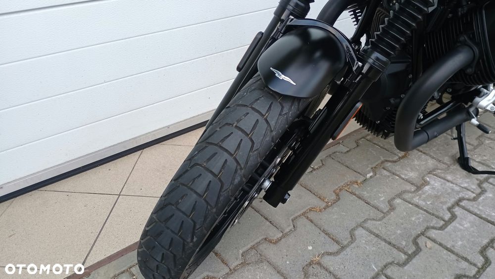 Moto Guzzi V7 - 26