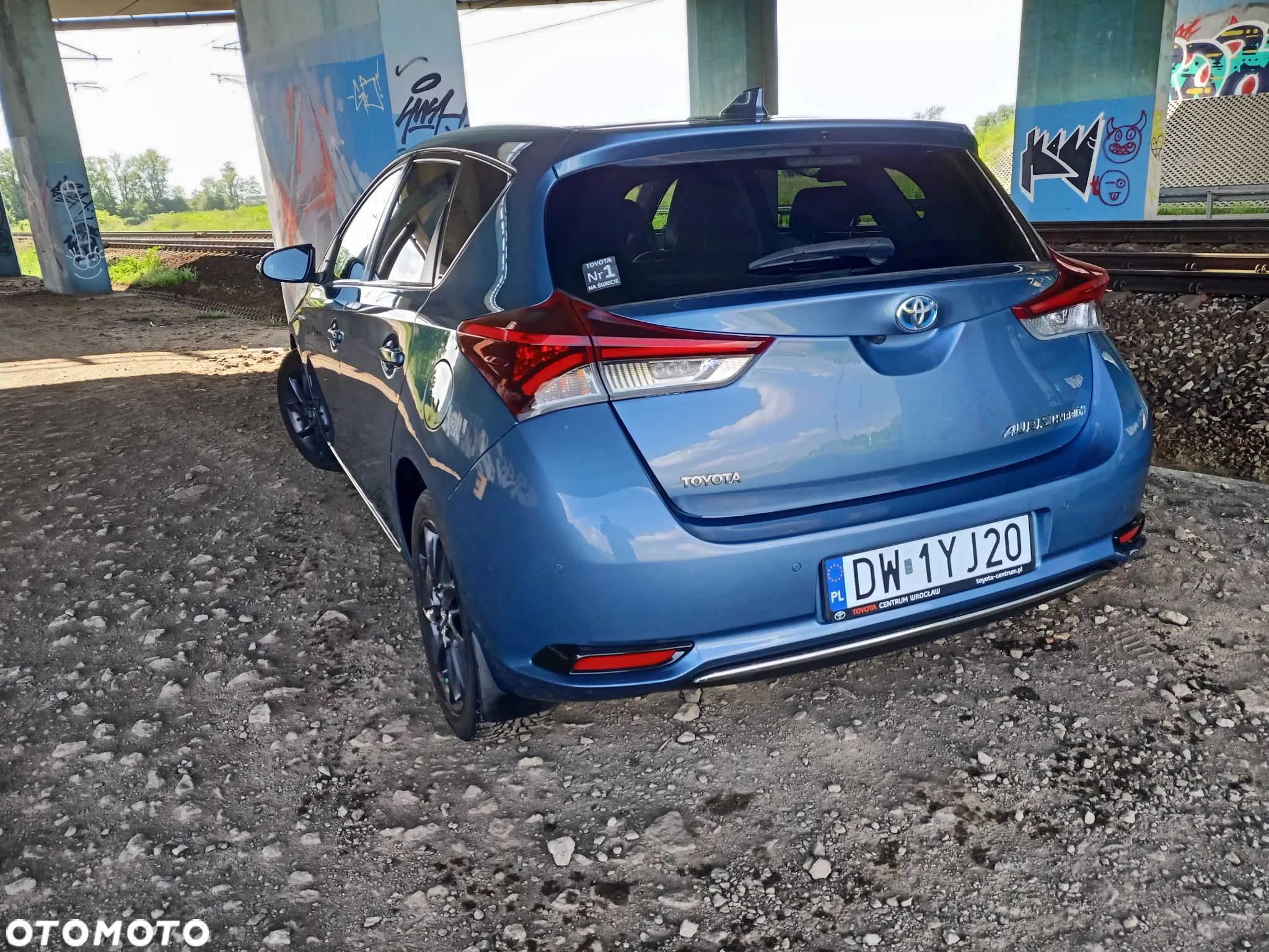 Toyota Auris Hybrid 135 Prestige - 11