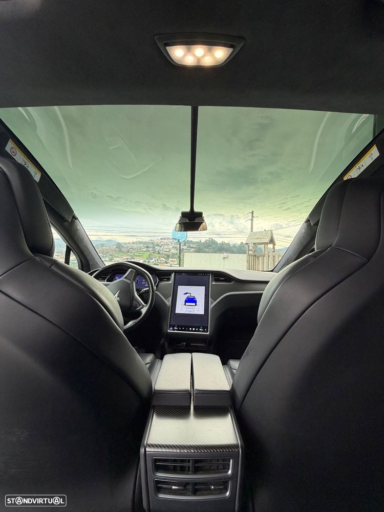 Tesla Model X 75D - 3