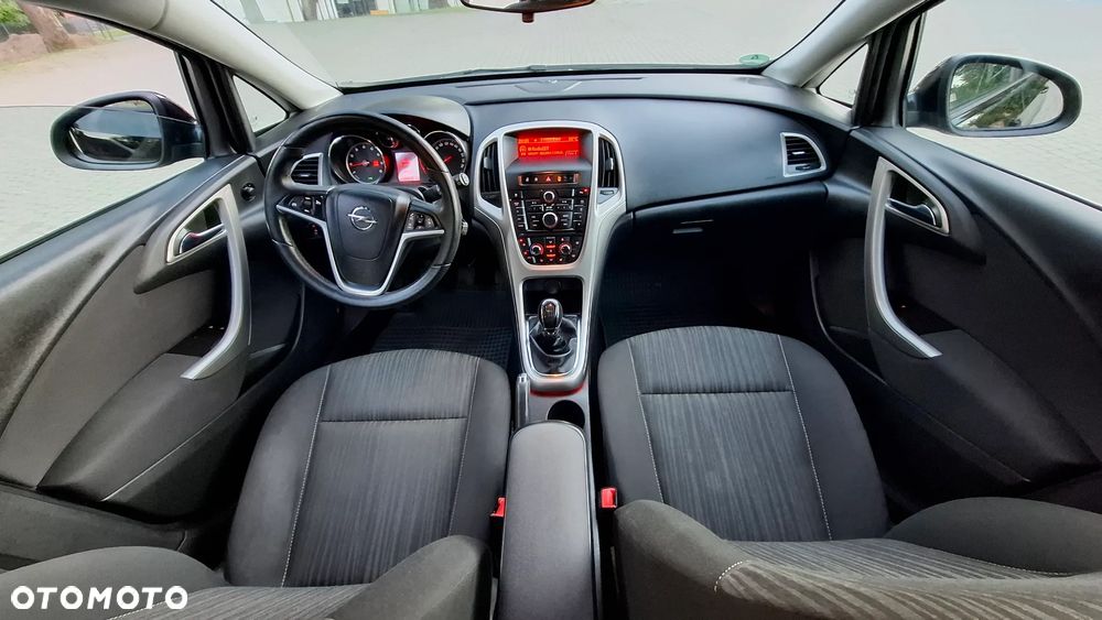 Opel Astra 1.4 T Cosmo - 7