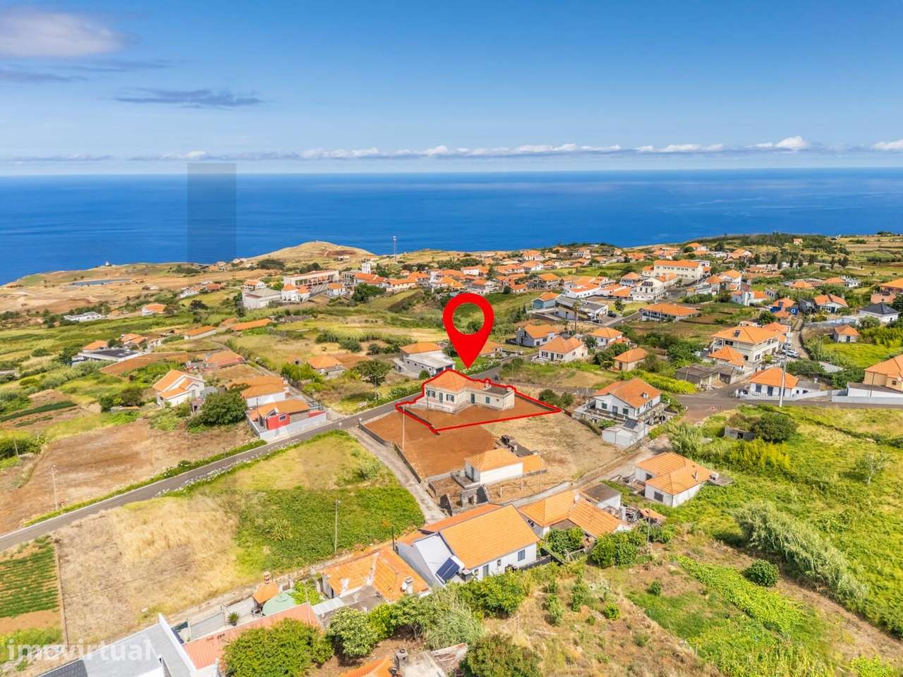 Moradia Tradicional com Terreno e Vista Mar para Reabilitar na Ponta - Grande imagem: 5/27