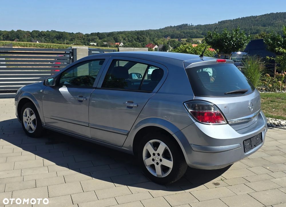 Opel Astra 1.4 Enjoy - 27