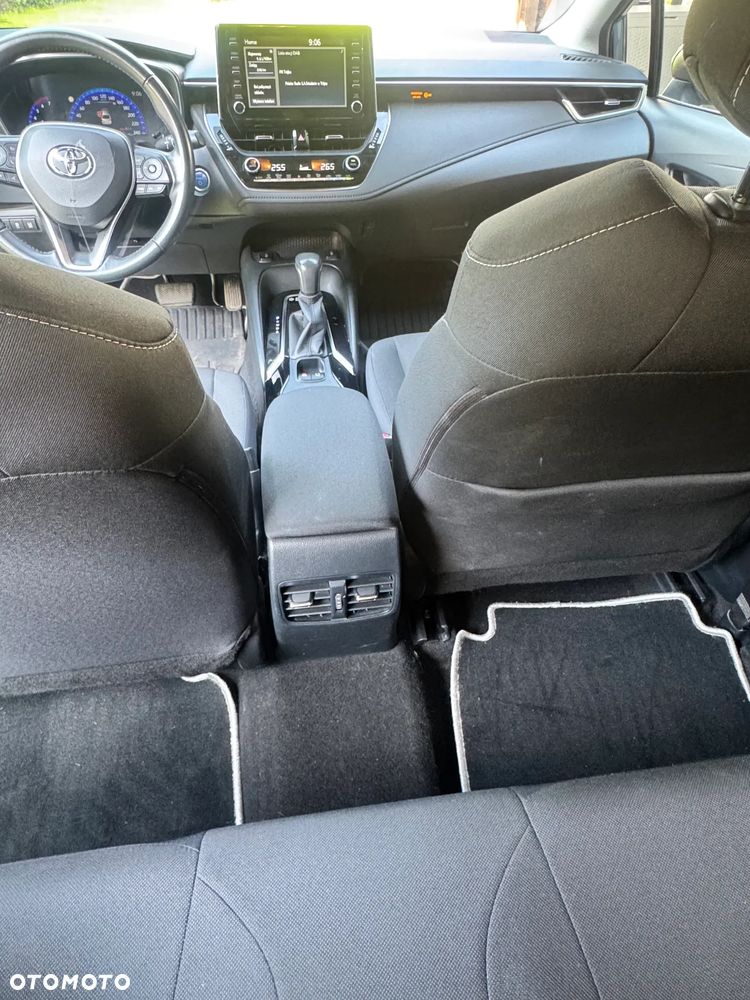 Toyota Corolla - 11