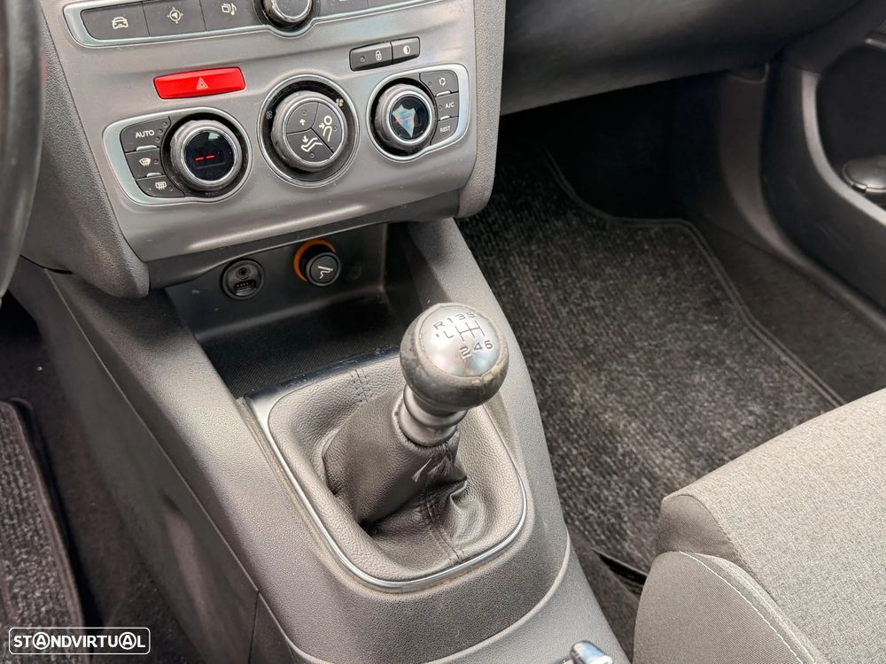 Citroën C4 BlueHDi 120 Stop&Start Selection - 21