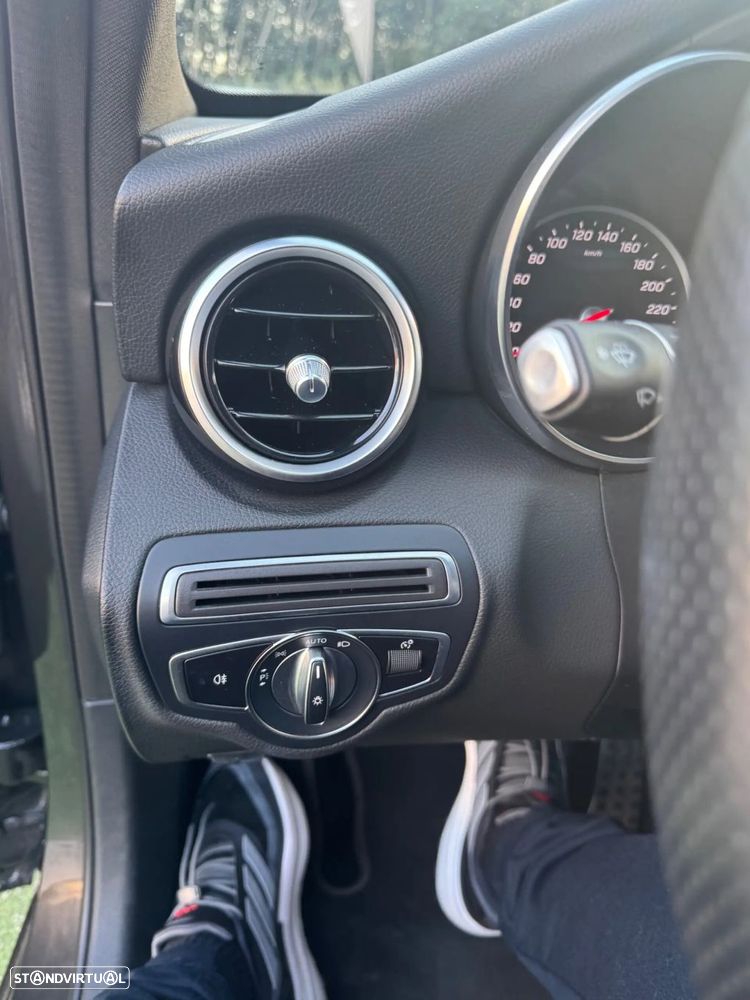 Mercedes-Benz C 300 de AMG Line - 25