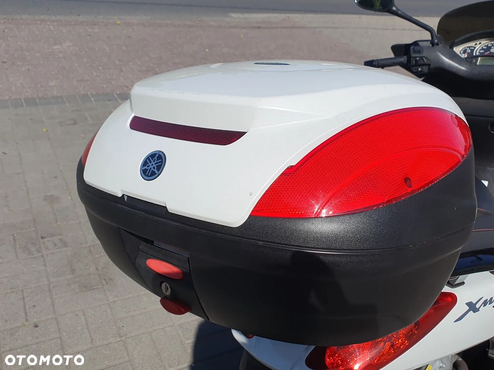 Yamaha X-max - 11