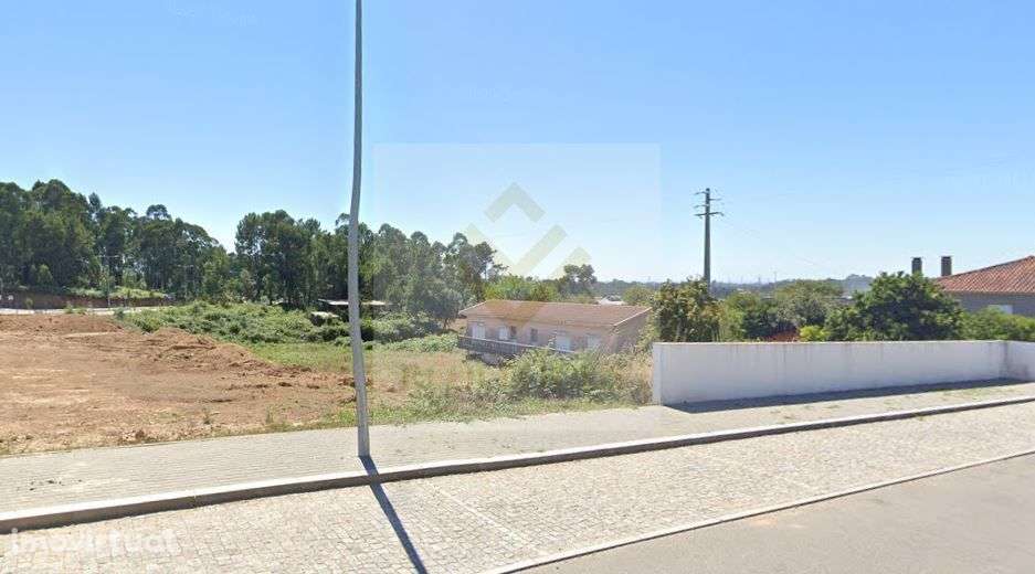 Terreno rústico com viabilidade de construção em São João de Ver - Grande imagem: 4/16