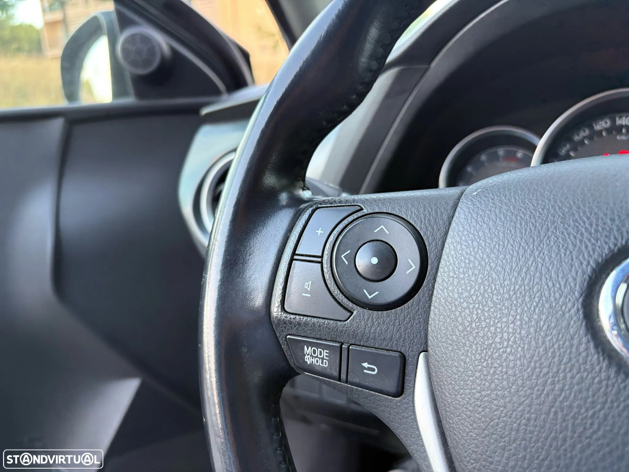 Toyota Auris Touring Sports 1.4 D-4D Comfort+Pack Sport - 22