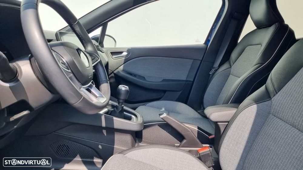 Renault Clio 1.0 TCe Techno Bi-Fuel - 9
