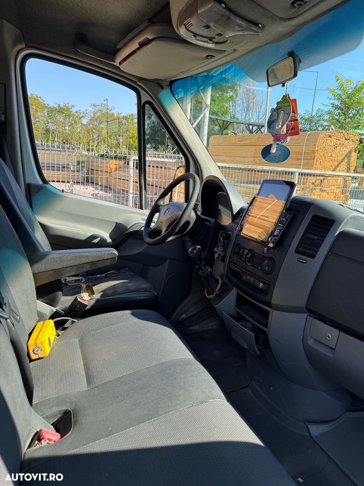 Mercedes-Benz Sprinter - 7