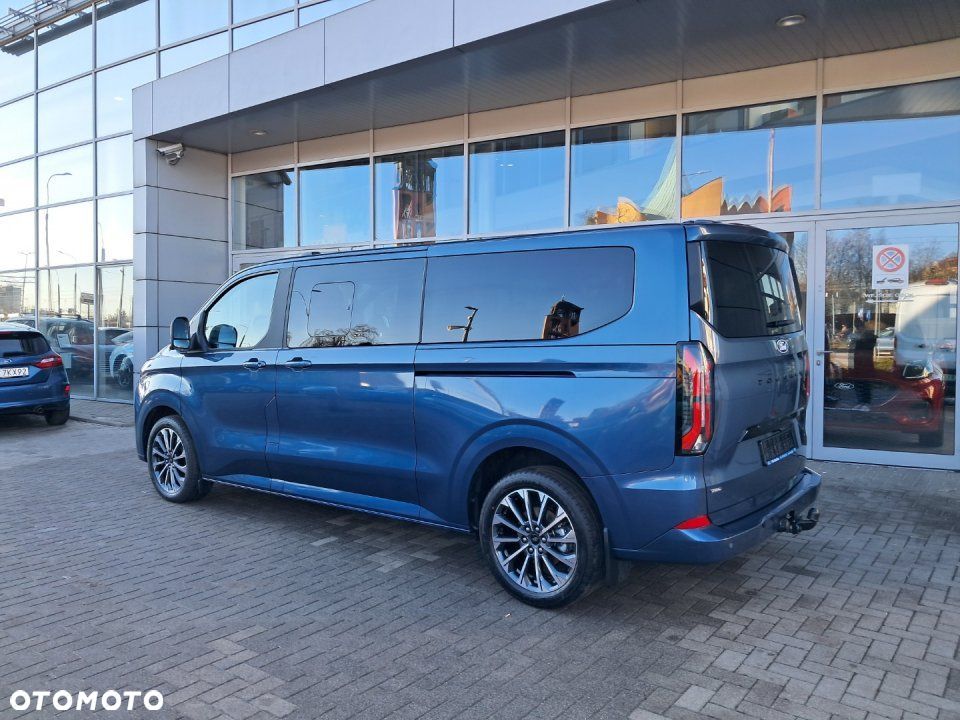 Ford Tourneo Custom - 21