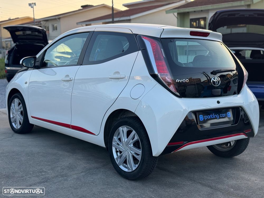 Toyota Aygo 1.0 X-Play Plus+X-Touch - 4
