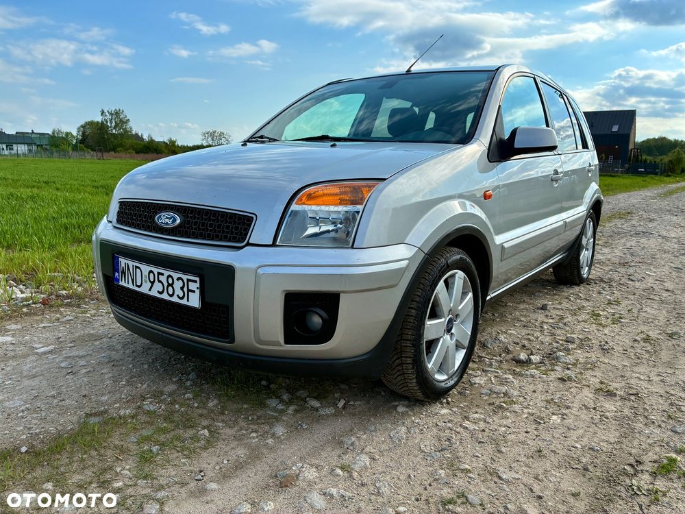 Ford Fusion 1.6 + - 2