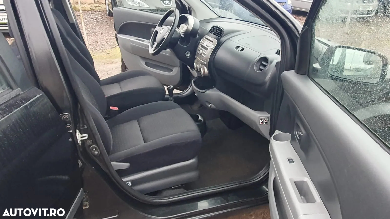 Daihatsu Sirion 1.0 - 10