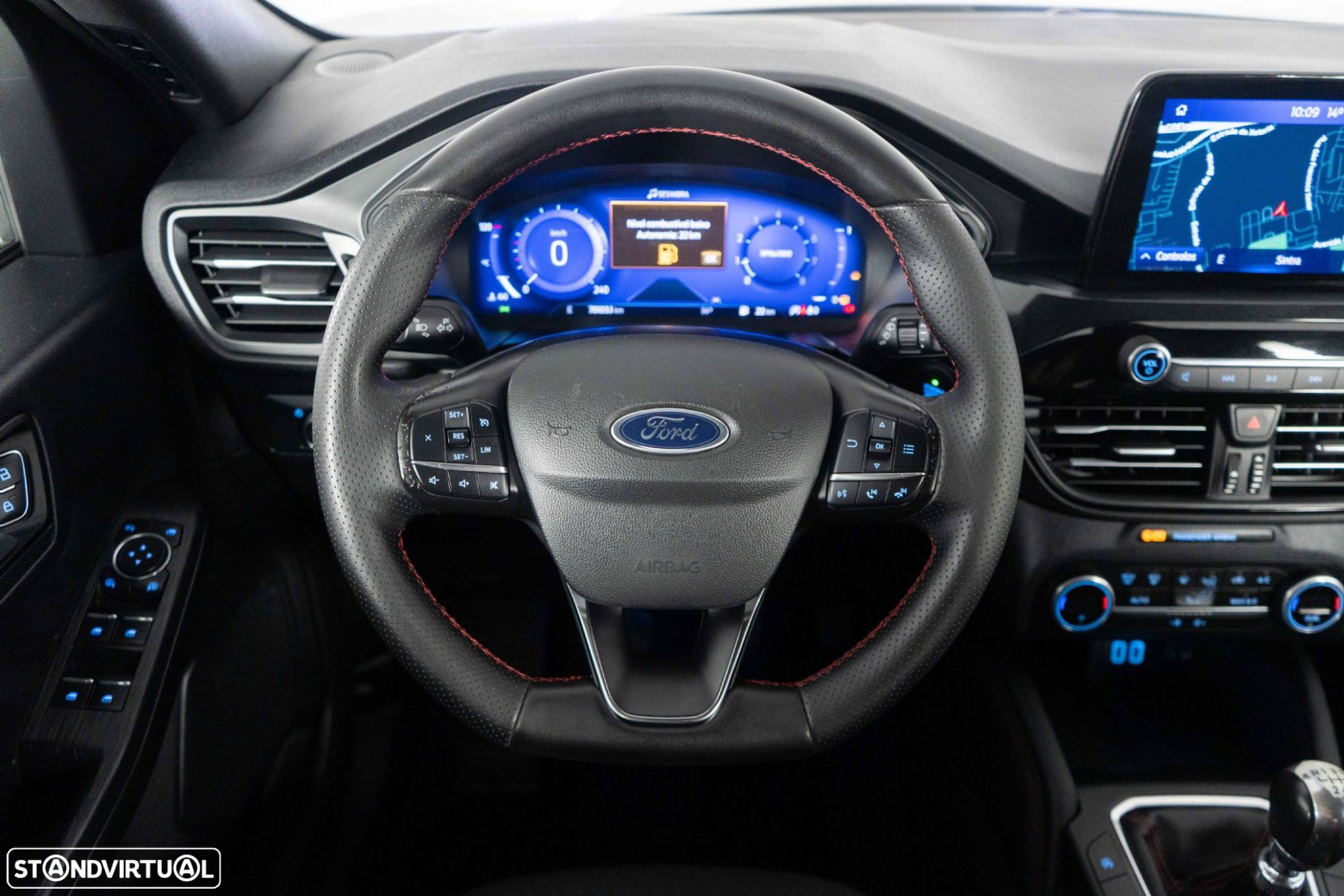Ford Kuga - 26