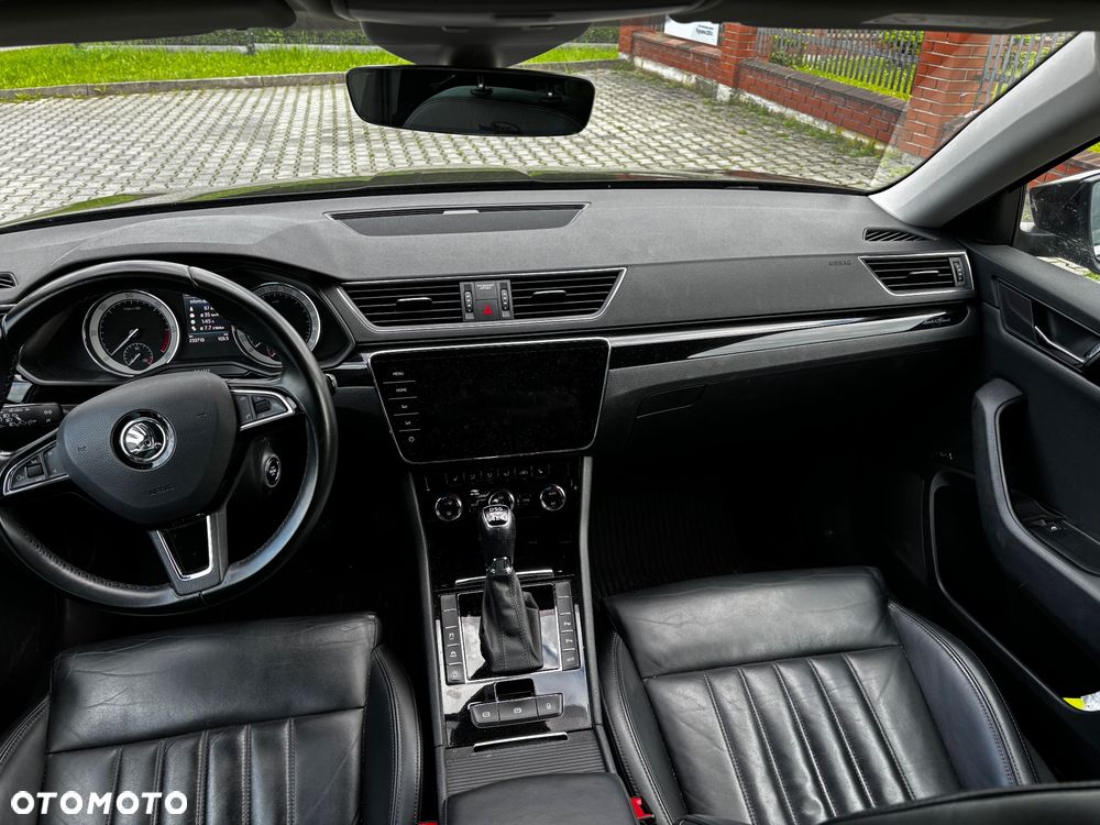 Skoda Superb 2.0 TDI SCR 4x4 L&K DSG - 8