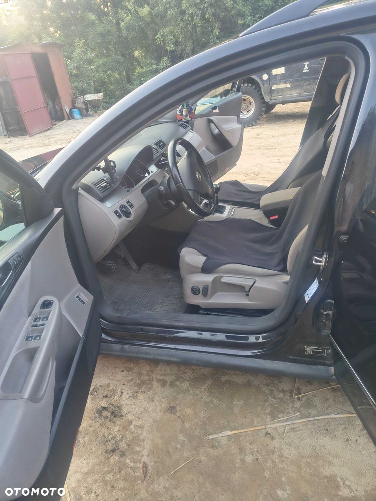 Volkswagen Passat - 5
