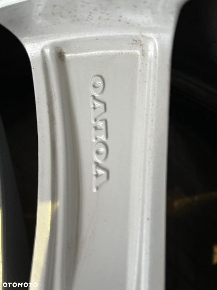 Felgi Volvo 17 S60 V60 7J ET 40,5 31471309 - 4