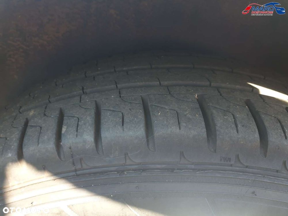 Volkswagen T5 LONG 9 OSÓB Z WINDĄ DLA NIEPEŁONSPRAWNYCH - 38