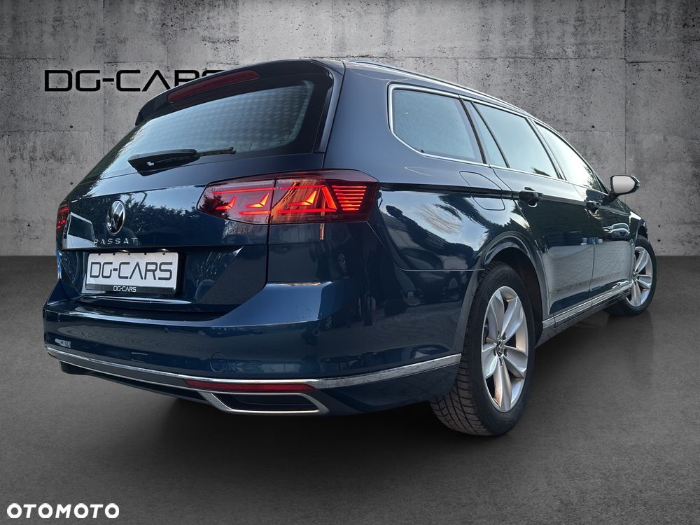 Volkswagen Passat Variant 2.0 TDI SCR DSG Elegance - 4