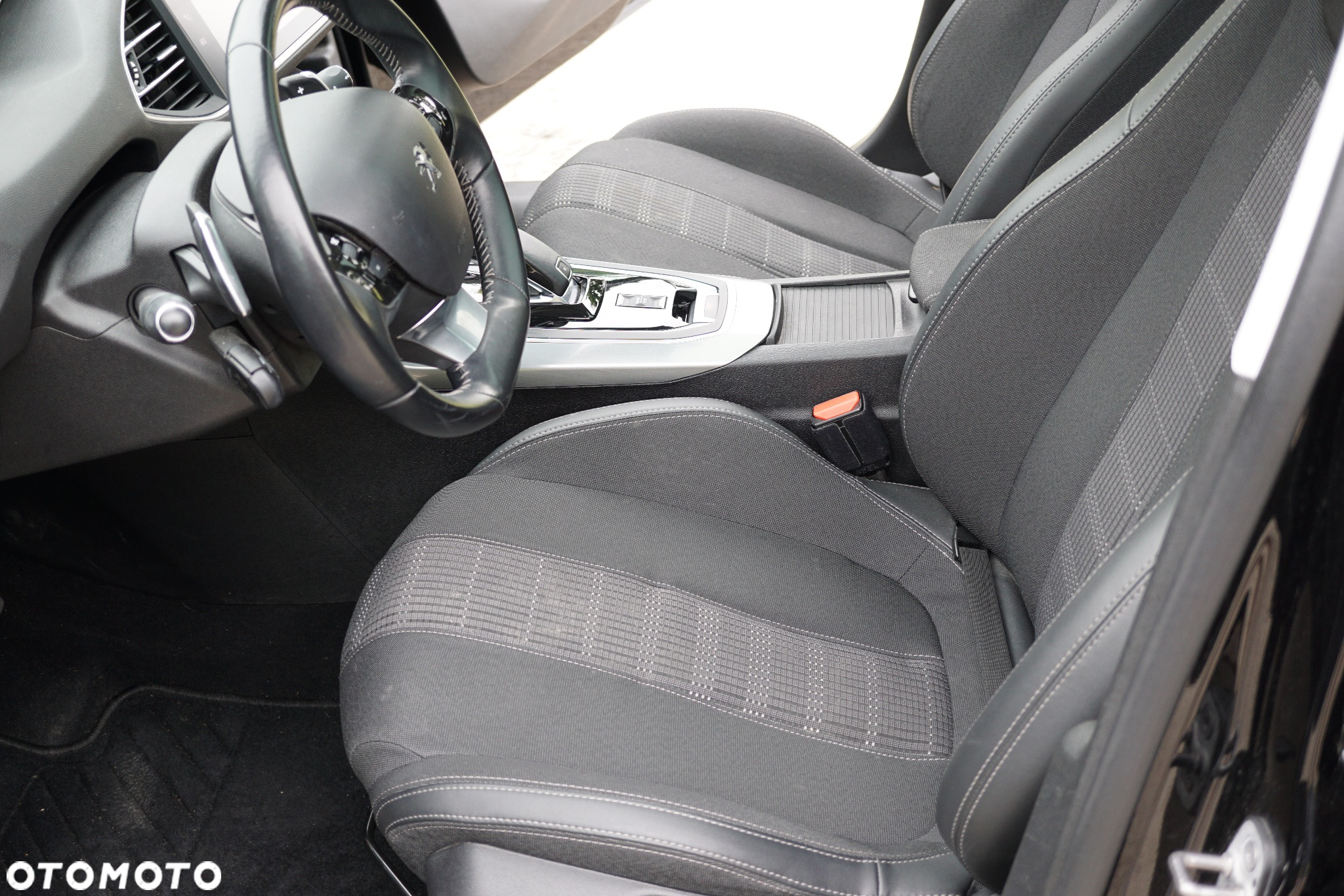 Peugeot 308 SW 1.2 PureTech GPF Allure Pack S&S EAT8 - 7