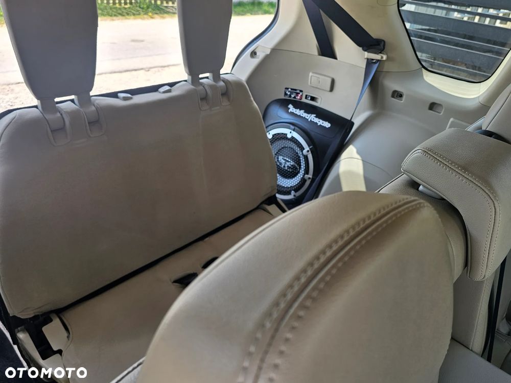 Mitsubishi Outlander - 7