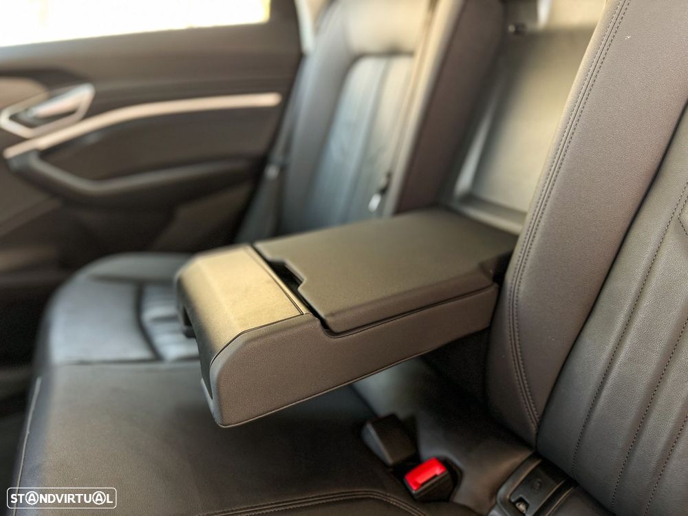 Audi e-tron 55 quattro Advanced - 32
