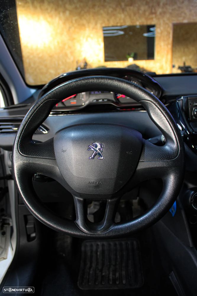 Peugeot 208 1.2 VTi Active - 26