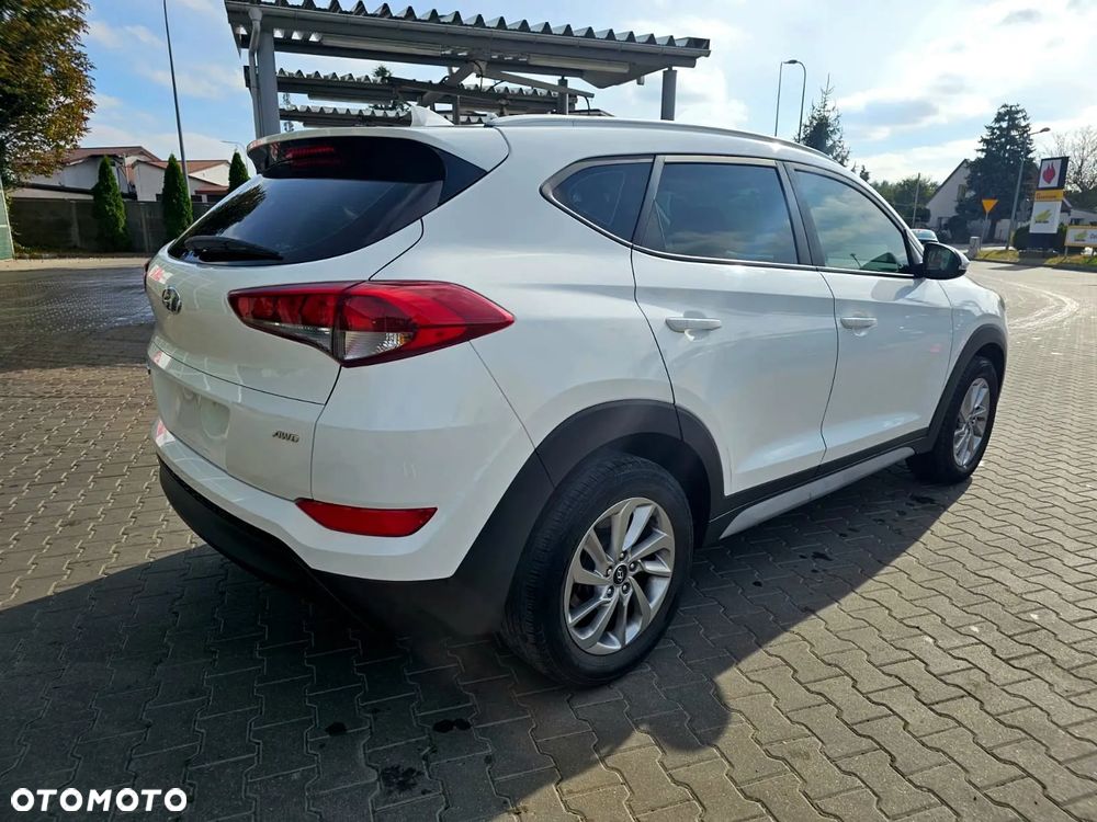 Hyundai Tucson - 4