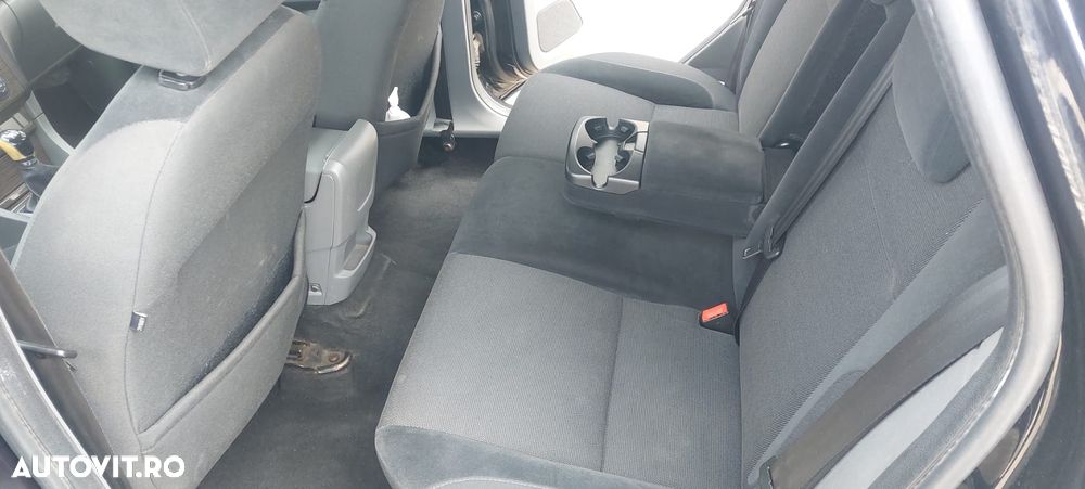 Ford Focus 1.6 TDCI Ghia - 12