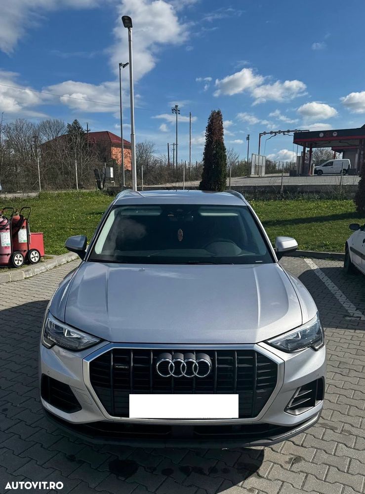 Audi Q3 2.0 40 TDI quattro S tronic Basic - 3