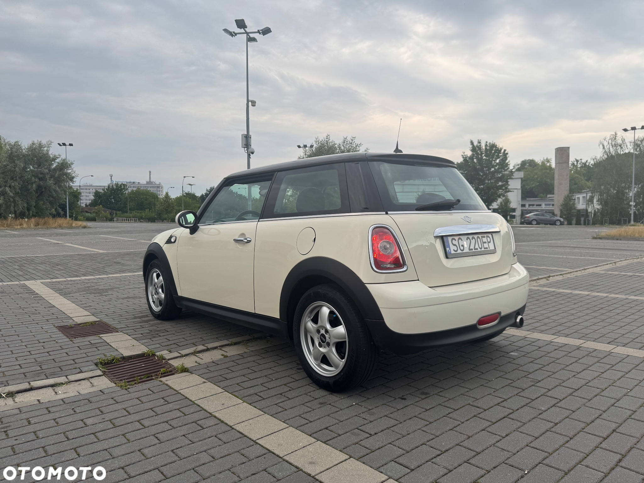 MINI ONE Standard - 7